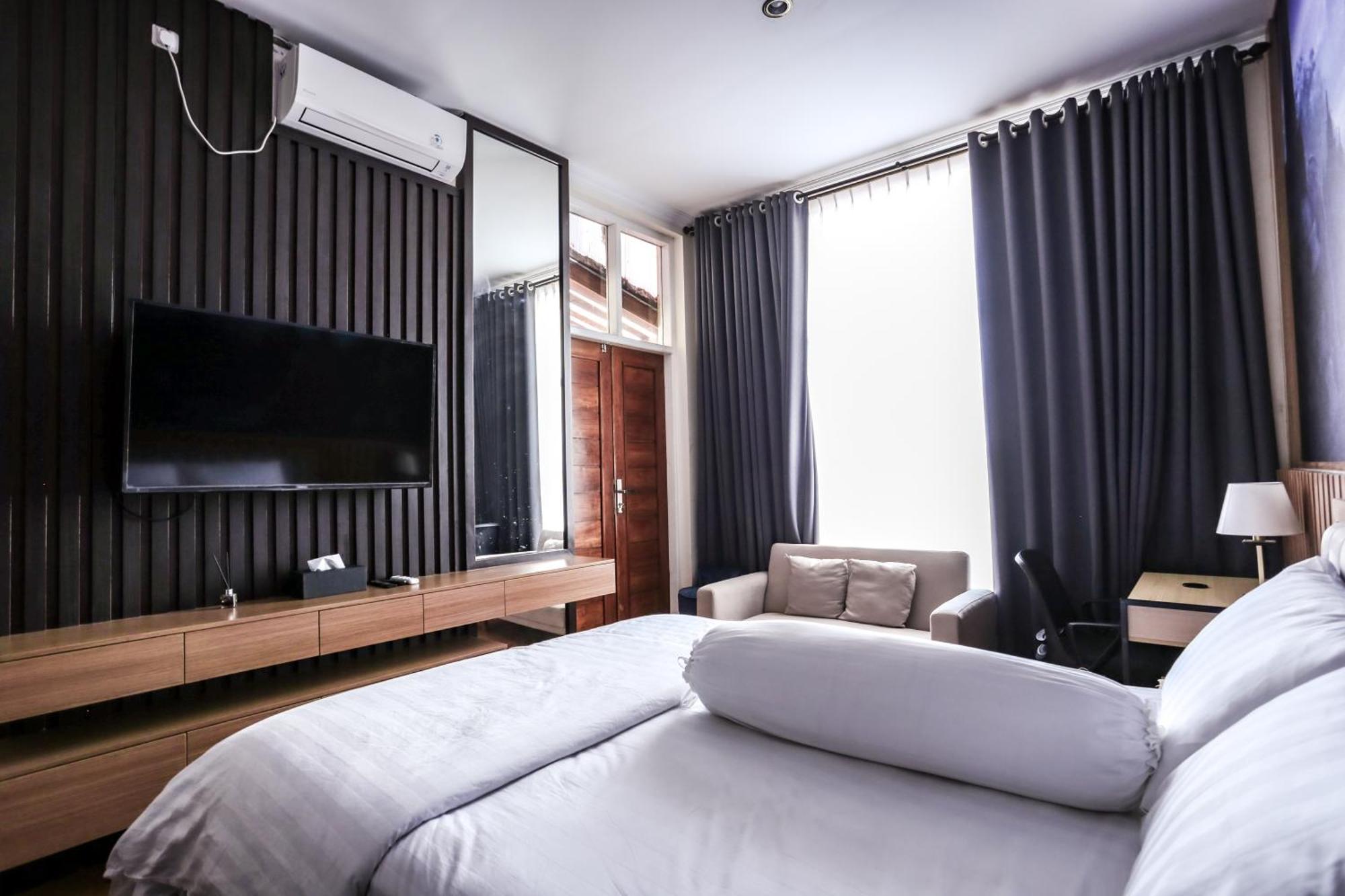 Inez Homestay Джокьякарта Экстерьер фото