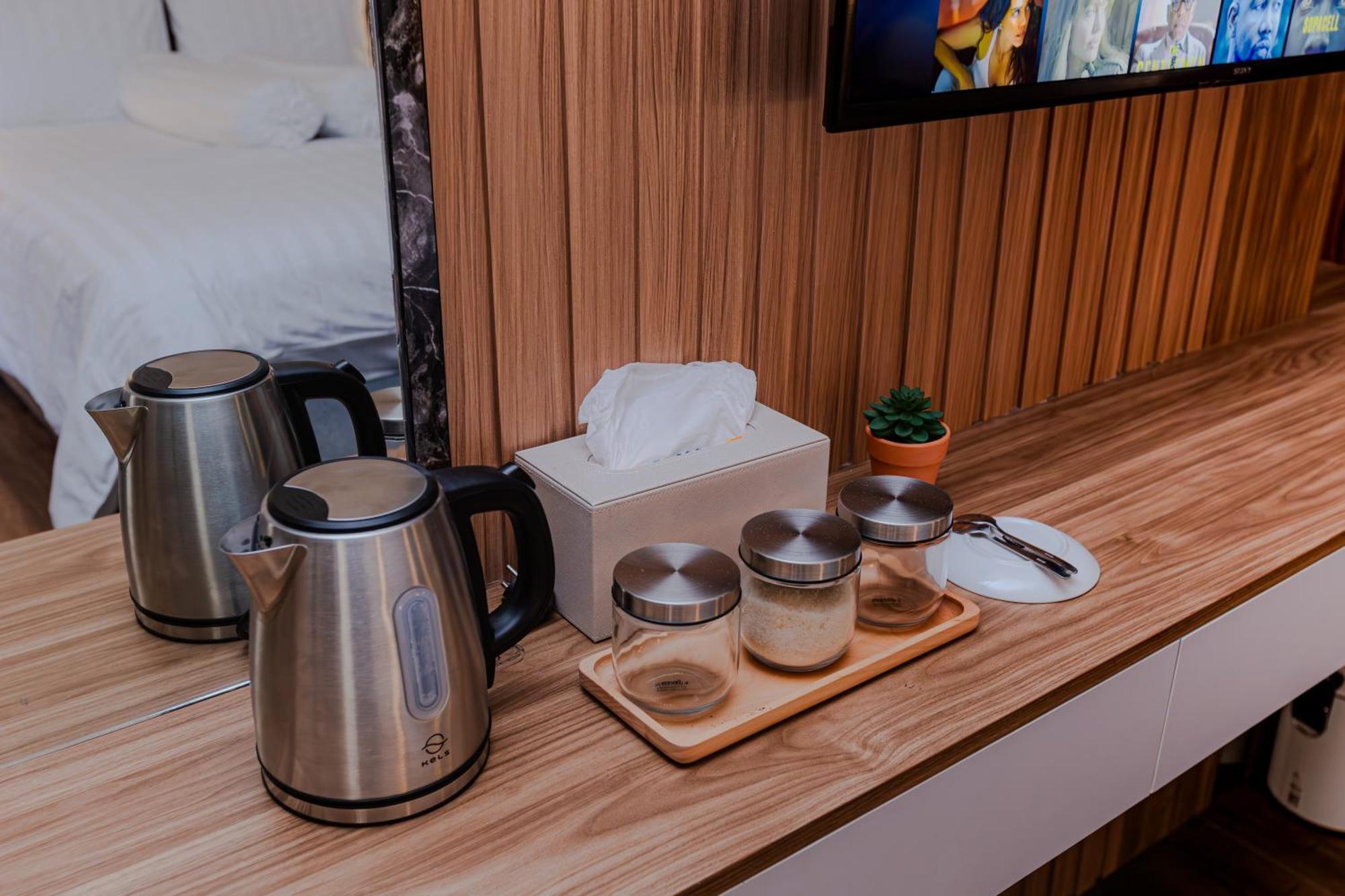 Inez Homestay Джокьякарта Экстерьер фото