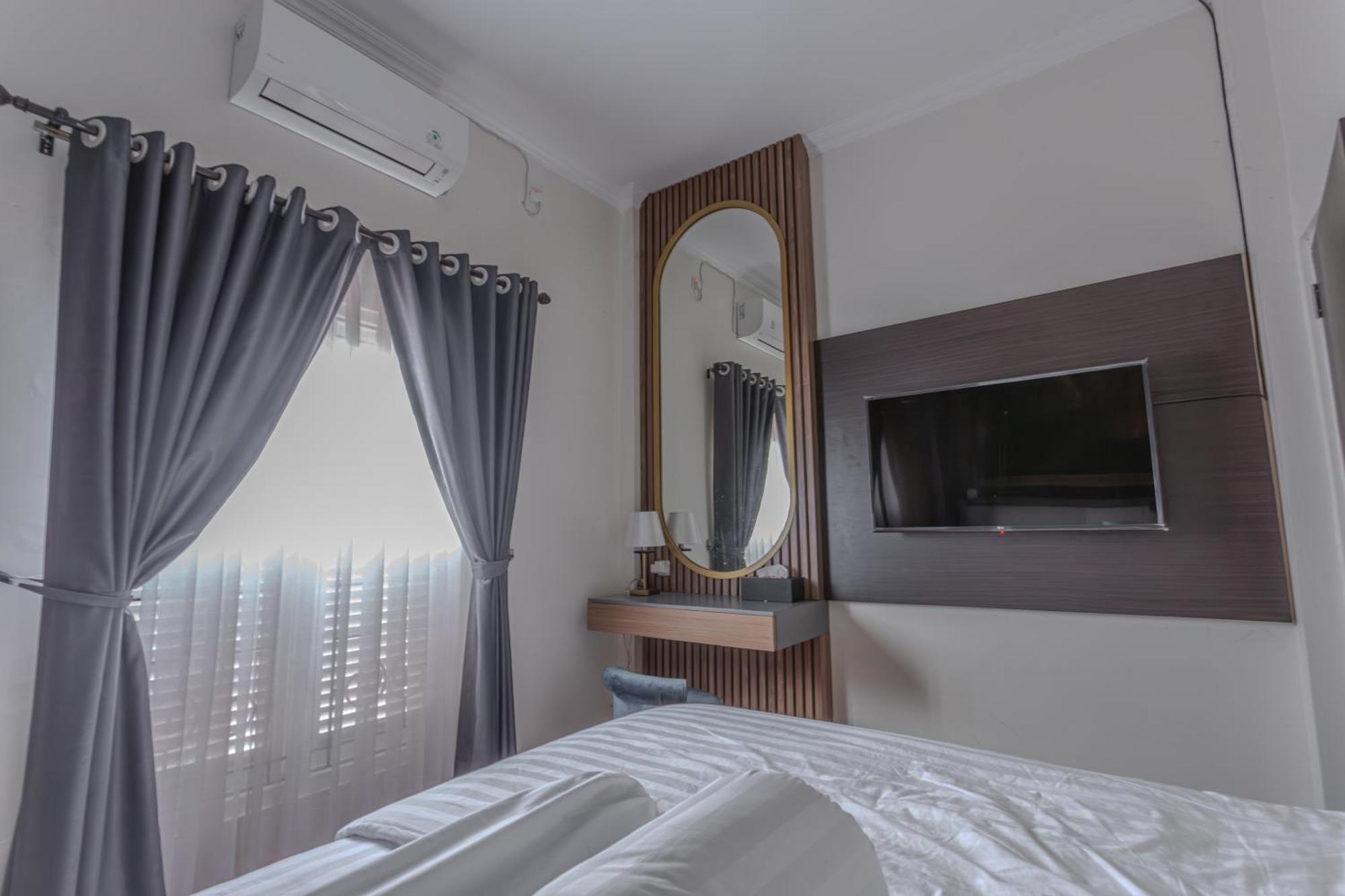 Inez Homestay Джокьякарта Экстерьер фото
